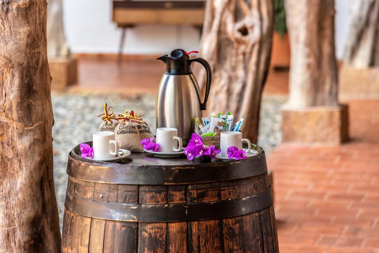 Hotel Hacienda Macedonia Баричара Екстериор снимка
